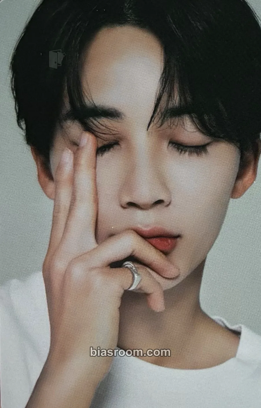 Jeonghan 17 IS RIGHT HERE Photocard - SEVENTEEN - SEVENTEEN K-pop photocard