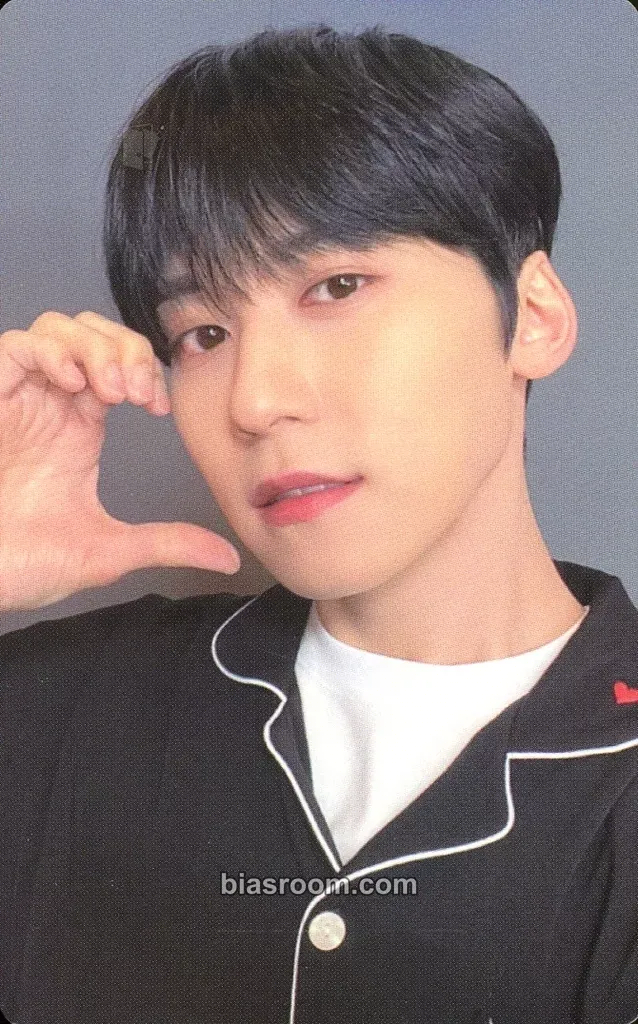 Keonhee BLOOD MOON Photocard - ONEUS - ONEUS K-pop photocard