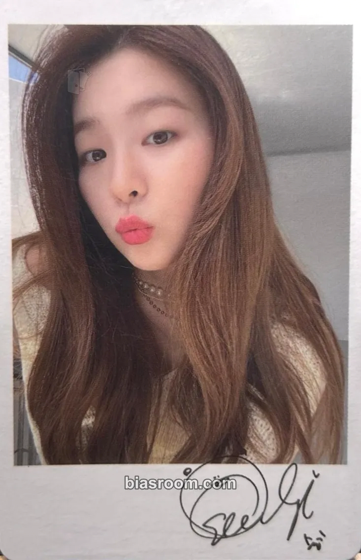 Seulgi SEULGI X AMUSE 2022 Photocard - Red Velvet - Red Velvet K-pop photocard