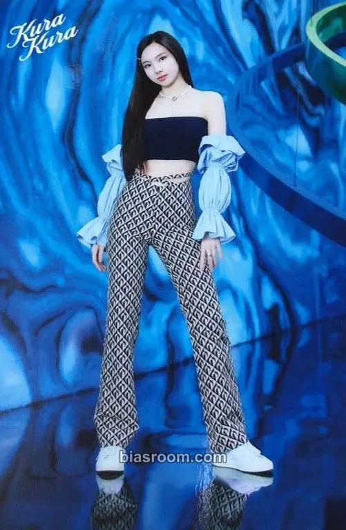 Nayeon Kura Kura Photocard - TWICE - TWICE K-pop photocard