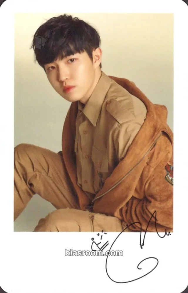 Wanna One - Jaehwan - ONE : THE WORLD Event polaroid tour merch
