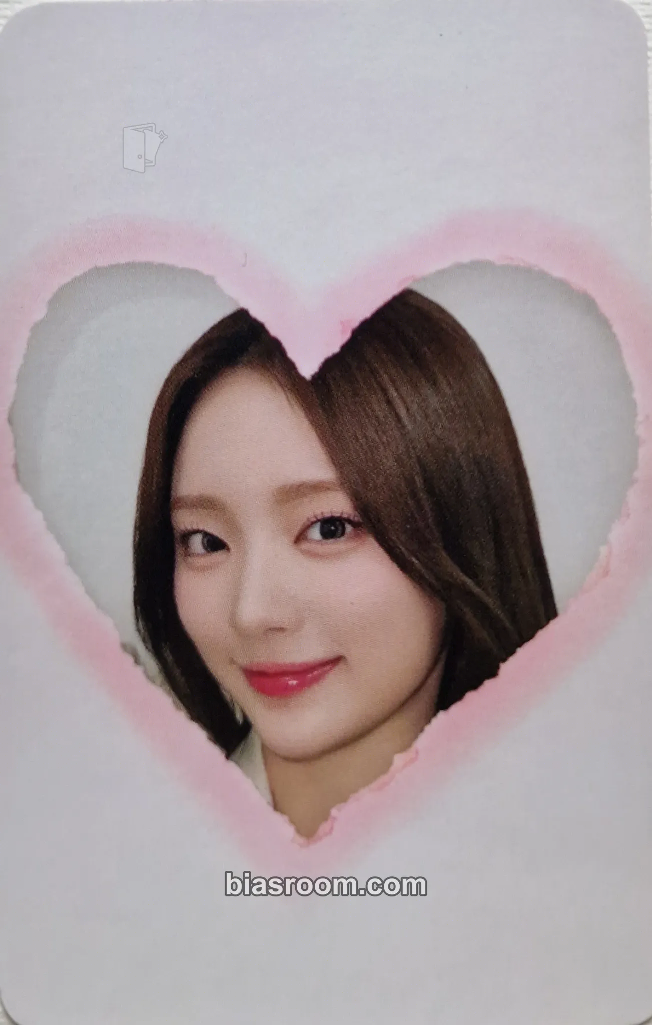 E.JI Feelin' Hot Photocard - ICHILLIN’ - ICHILLIN’ K-pop photocard