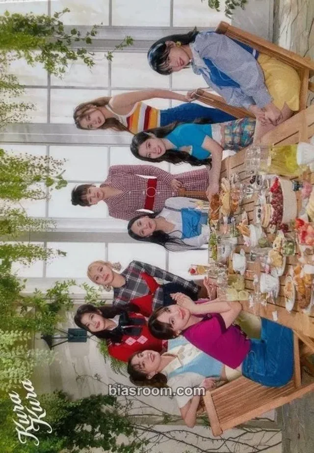 TWICE - Kura Kura Album japan merch inclusion trading card postcard horizontal