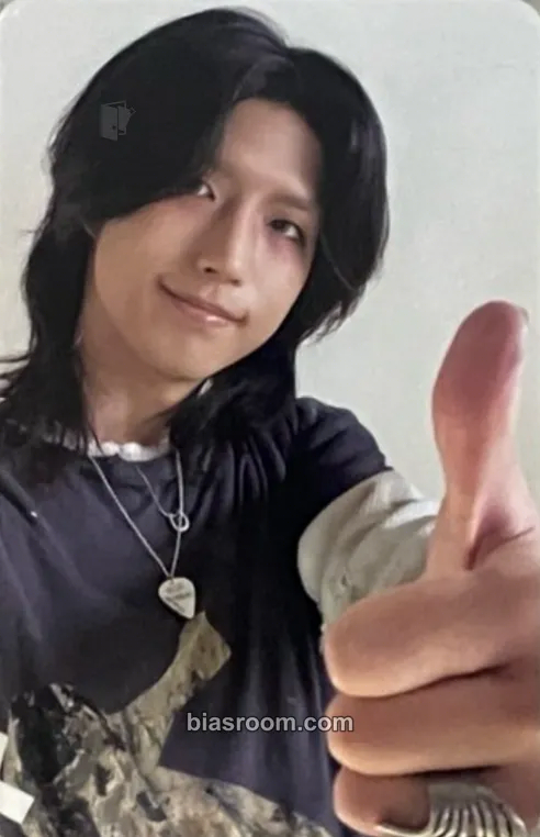 Jun Han DEAD AND Photocard - Xdinary Heroes - Xdinary Heroes K-pop photocard