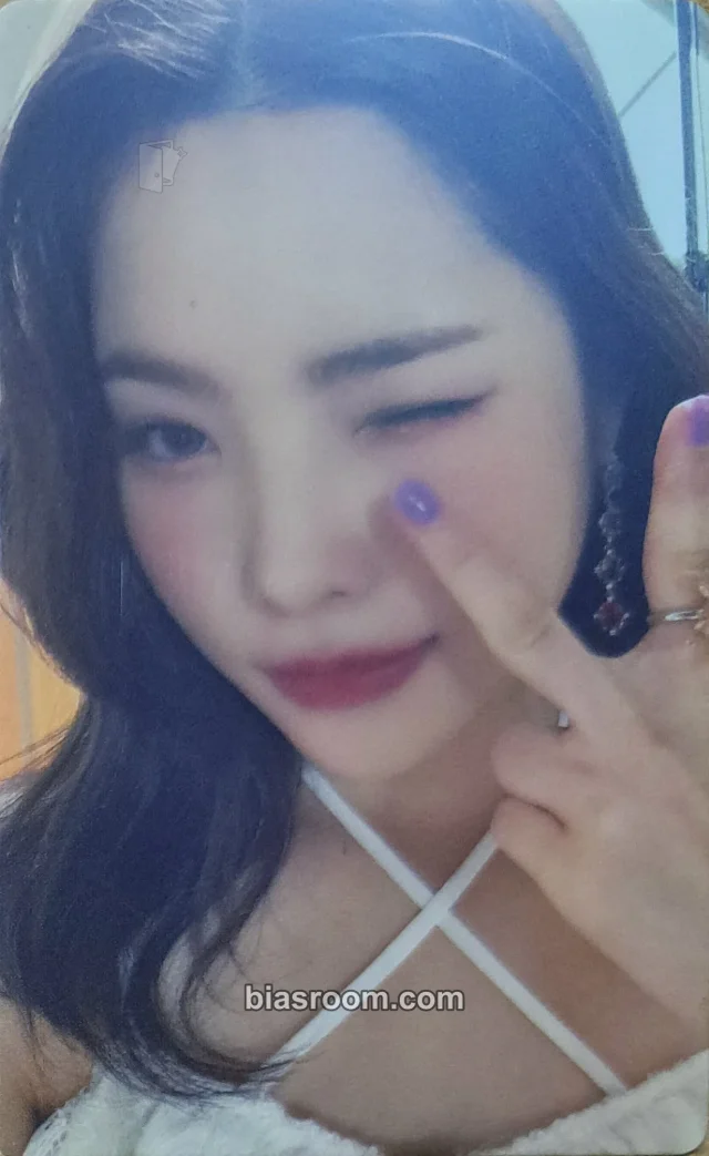 Weki Meki - Rina - I AM ME Album apple music round 3