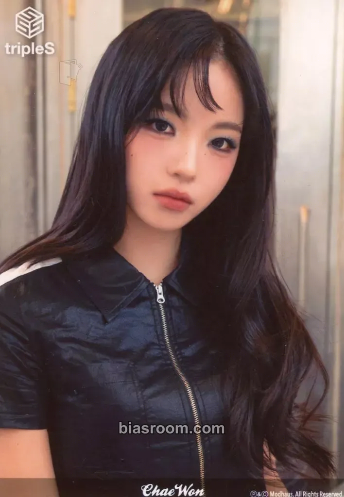 Chaewon Special Pre-Debut Japan Pop-Up Photocard - tripleS - tripleS K-pop photocard