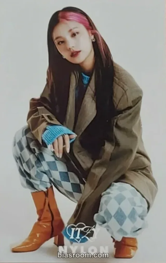ITZY - Yeji - ITZY X Nylon Japan February 2022 Other magazine photocard