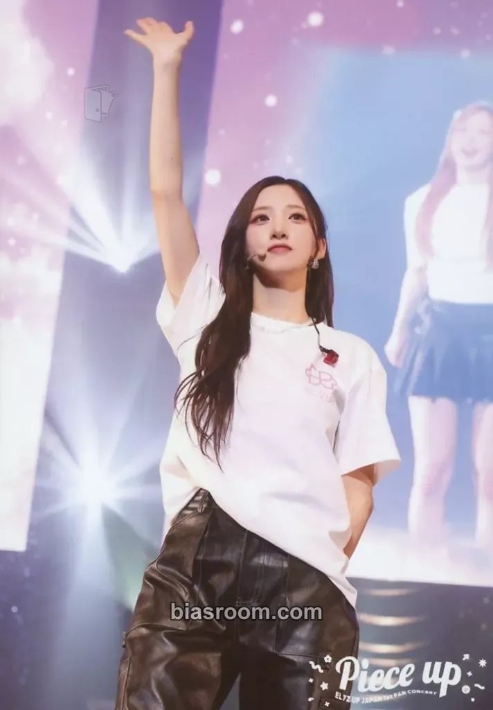 Yuki Japan 1st Fan Concert 'Piece Up' Photocard - EL7Z UP - EL7Z UP K-pop photocard