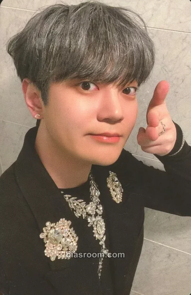 UP10TION - Bit-to - Code Name: Arrow Album album photocard love hunter version