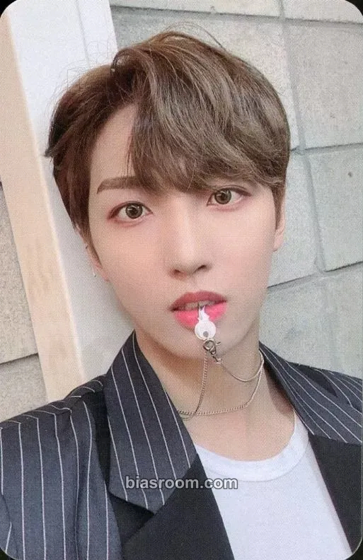 Sunyoul Light Up Photocard - UP10TION - UP10TION K-pop photocard