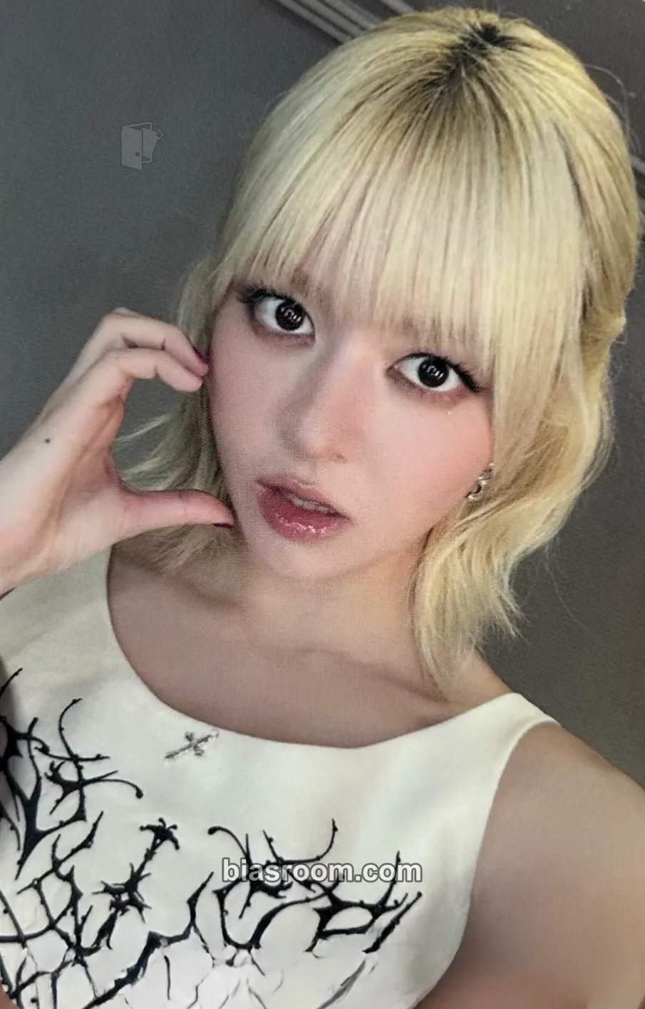 Lily Heavy Serenade Photocard - NMIXX - NMIXX K-pop photocard