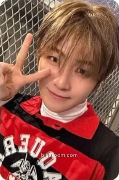 Jihoon play hard Photocard - TWS - TWS K-pop photocard