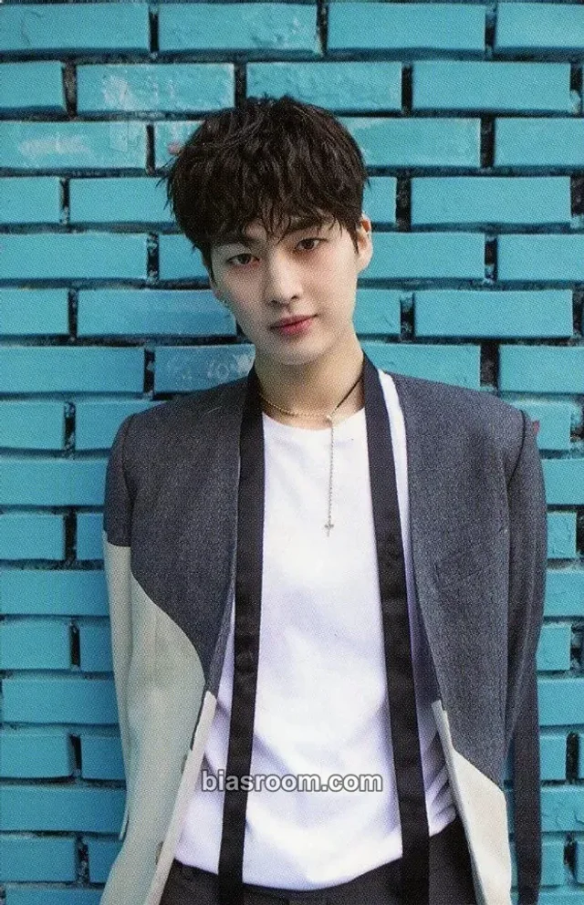 UP10TION - Kogyeol - Invitation Album album photocard puzzle card key card