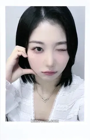 Kaede Performante Photocard - tripleS - tripleS K-pop photocard
