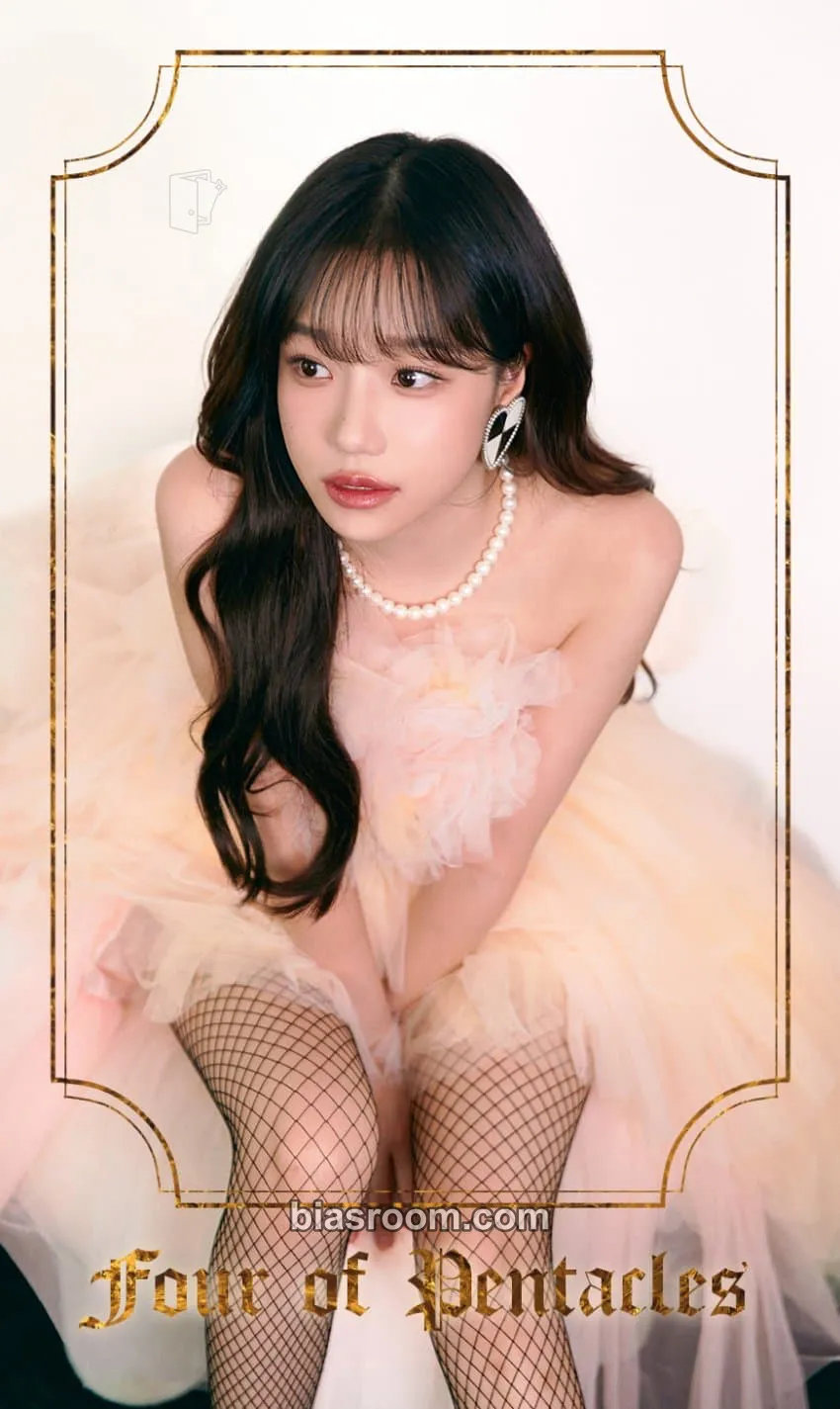 Jo Yuri Jo Yuri x hellobot The 2nd Mini Album: LOVE ALL Photocard - Jo Yuri K-pop photocard