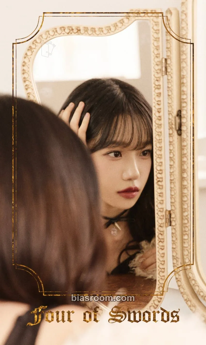 Jo Yuri Jo Yuri x hellobot The 2nd Mini Album: LOVE ALL Photocard - Jo Yuri K-pop photocard