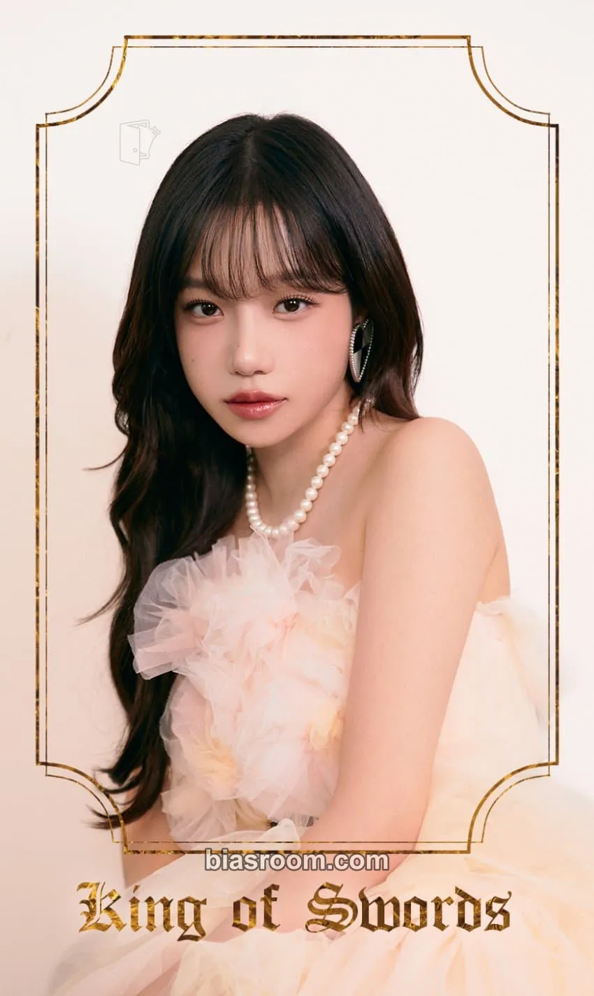Jo Yuri Jo Yuri x hellobot The 2nd Mini Album: LOVE ALL Photocard - Jo Yuri K-pop photocard