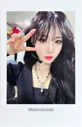 Nakyoung Performante Photocard - tripleS - tripleS K-pop photocard