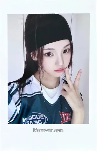 Yeonji Performante Photocard - tripleS - tripleS K-pop photocard