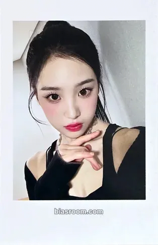 Jiyeon Performante Photocard - tripleS - tripleS K-pop photocard