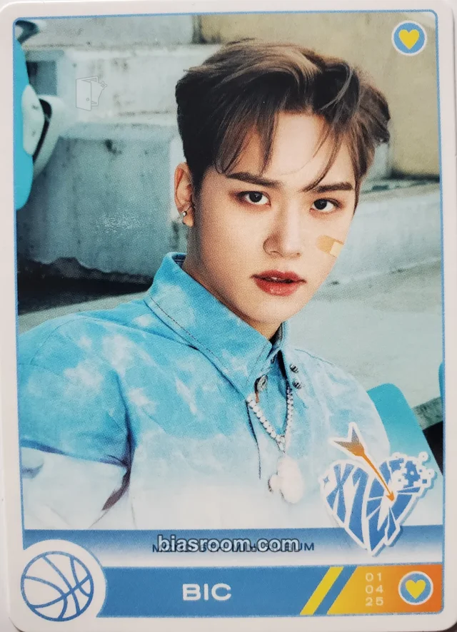 MCND - BIC - X10 Album album photocard
