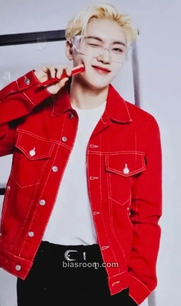 Matthew ZB1 x Medipeel Photocard - ZEROBASEONE - ZEROBASEONE K-pop photocard
