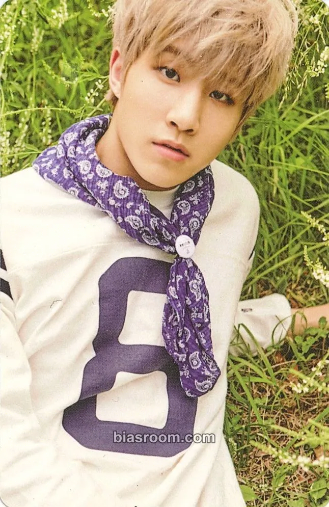 JinJin Summer Vibes 小卡 - ASTRO - ASTRO K-pop 小卡