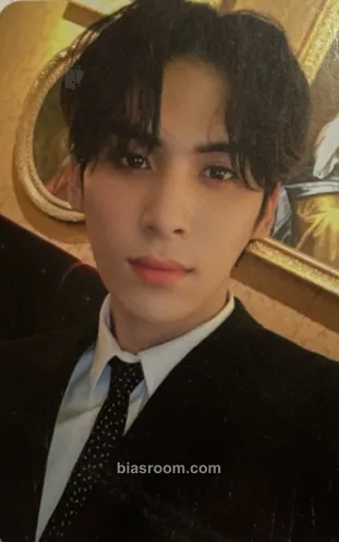 Yoo Taeyang FIRST COLLECTION Photocard - SF9 - SF9 K-pop photocard