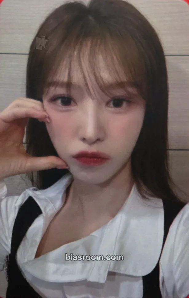 Wendy Red Velvet Happiness Diary: My Dear, ReVe1uv In Cinemas Photocard - Red Velvet - Red Velvet K-pop photocard