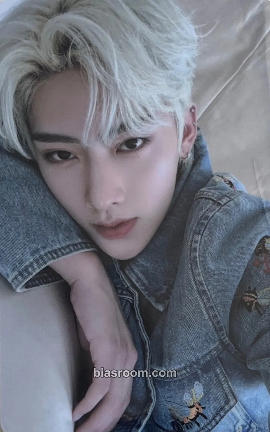 Ricky ZB1 x Clean Perfume Photocard - ZEROBASEONE - ZEROBASEONE K-pop photocard