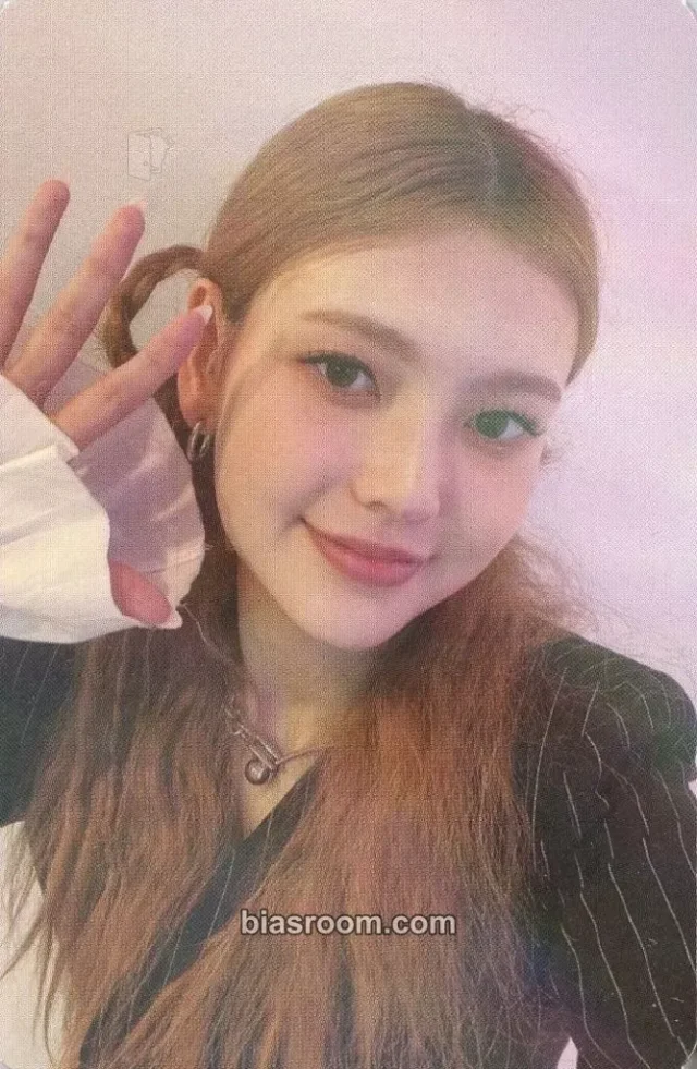 Nina IRRIS Wanna Know K-pop photocard