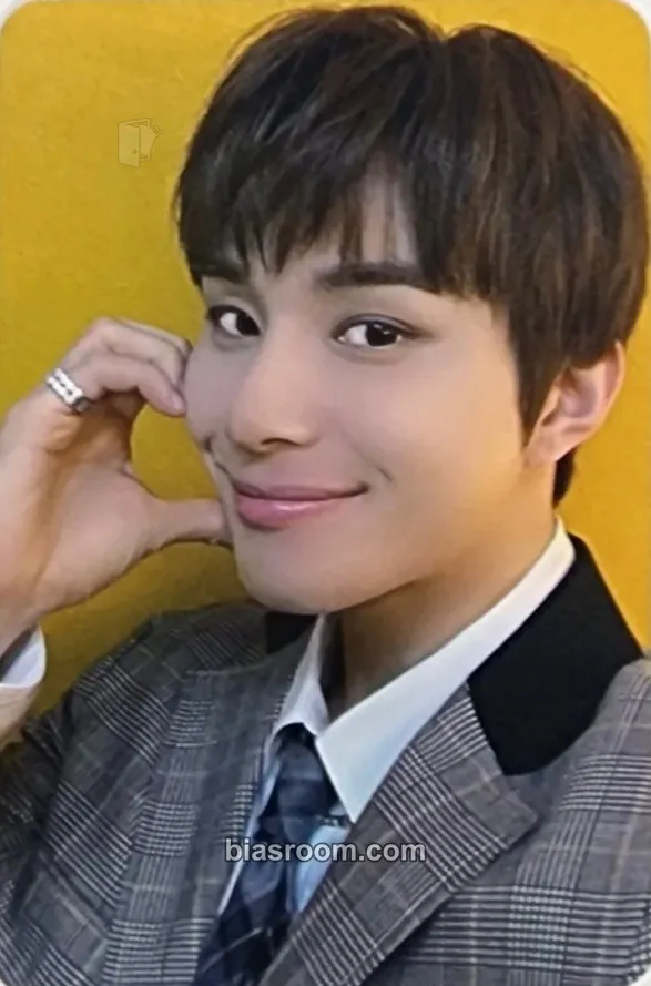 Jungwoo Perfume (DJJ unit) Photocard - NCT - NCT K-pop photocard