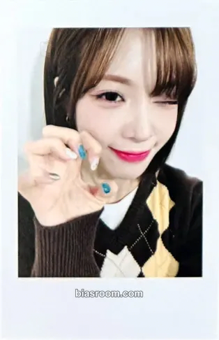 Nien Performante Photocard - tripleS - tripleS K-pop photocard