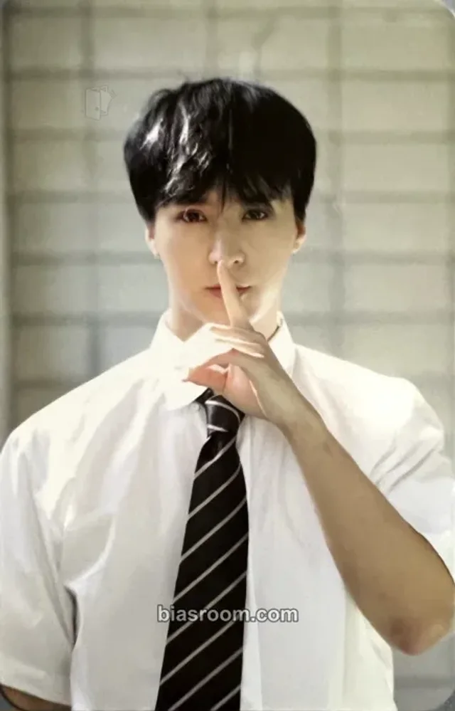 HIGHLIGHT  - Son Dong-woon - CELEBRATE Album album photocard A version