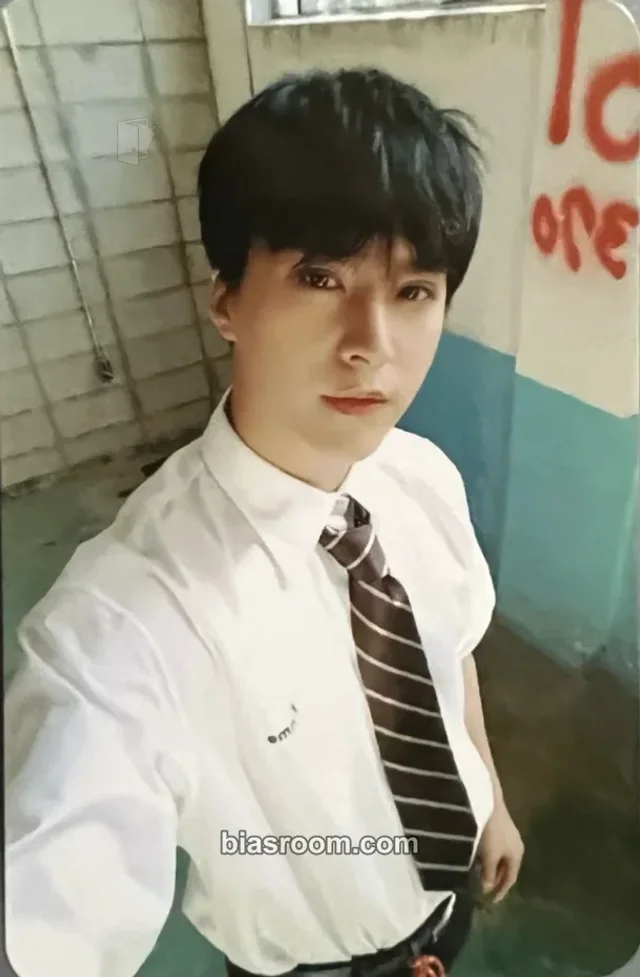 HIGHLIGHT  - Son Dong-woon - CELEBRATE Album album photocard B version