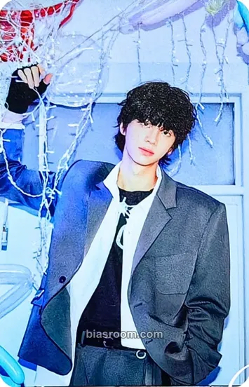 Shinyu Last Bell Photocard - TWS - TWS K-pop photocard
