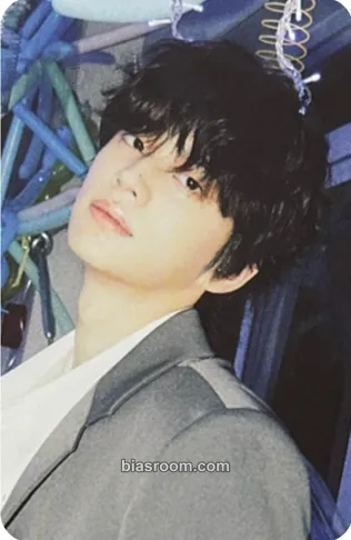 Shinyu Last Bell Photocard - TWS - TWS K-pop photocard