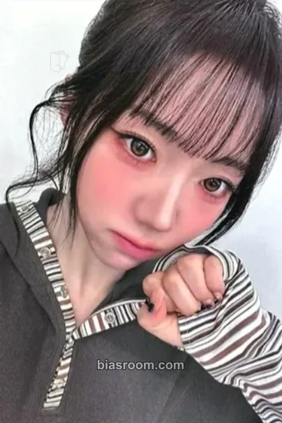Shion tripleS 1st Asia Tour: My Secret New Zone Photocard - tripleS - tripleS K-pop photocard