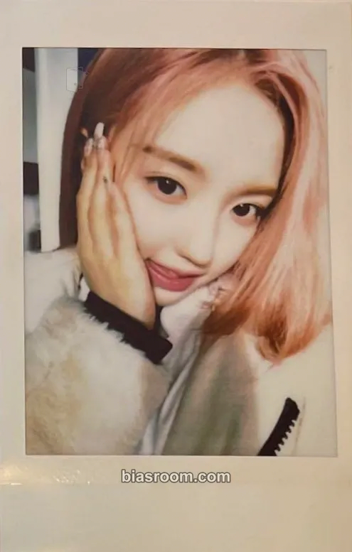 Yeseo LOVESTRUCK! Photocard - Kep1er - Kep1er K-pop photocard