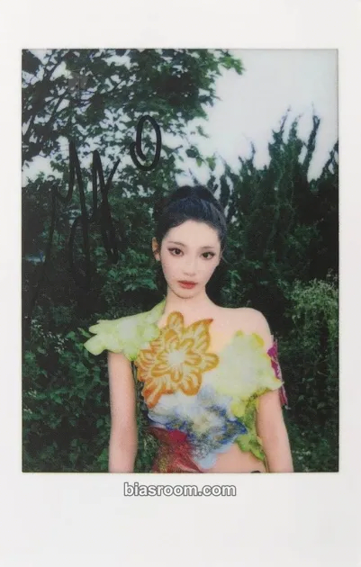 Ningning Ningning X Madame Figaro China Photocard - aespa - aespa K-pop photocard