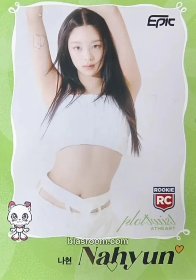 AtHeart - Nahyun - Plot Twist Album trading card