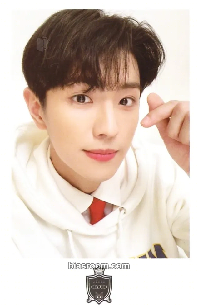 Yonghee 2022 Season's Greetings Photocard - CIX - CIX K-pop photocard