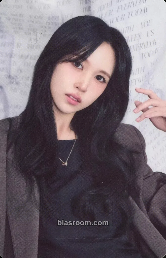 Mina 2026 Japan Season's Greetings: Captured Moments Photocard - TWICE - TWICE K-pop photocard