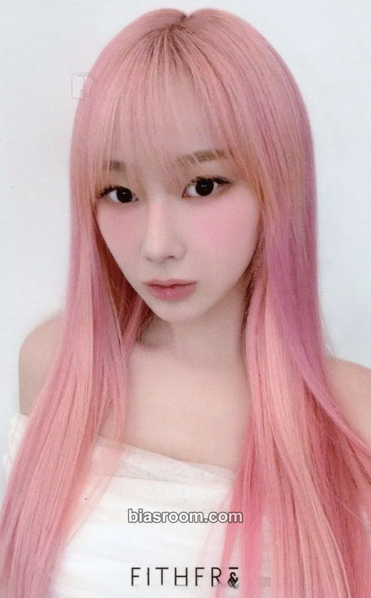 Giselle Giselle X EITHER& Photocard - aespa - aespa K-pop photocard