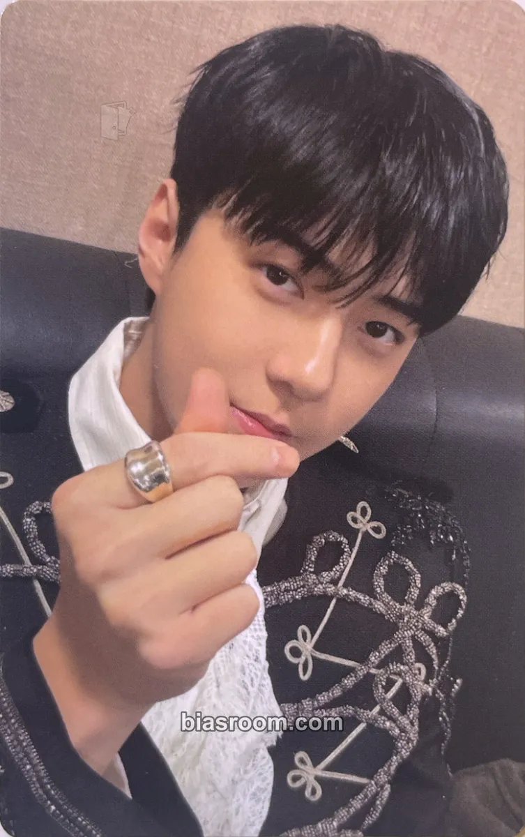 Sehun EXO The 8th Album Fanshowcase 'REVERXE' Photocard - EXO - EXO K-pop photocard