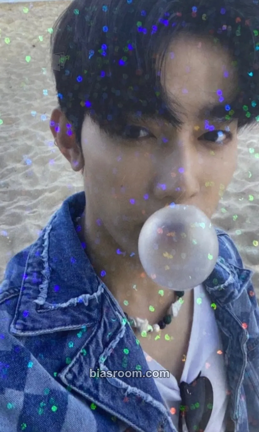 Hao DICON: The Beach Boy Photocard - ZEROBASEONE - ZEROBASEONE K-pop photocard