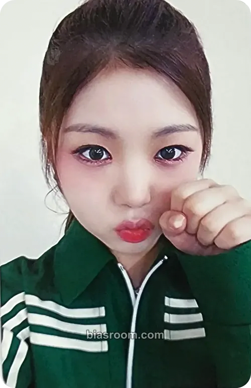 Riwon Day and Night Photocard - CLASSy - CLASSy K-pop photocard