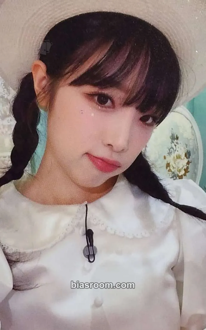 Yena "Yena Friends" 1st fanmeeting in Seoul Photocard - Yena K-pop photocard