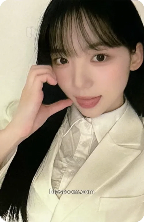 Hyeju Day and Night Photocard - CLASSy - CLASSy K-pop photocard