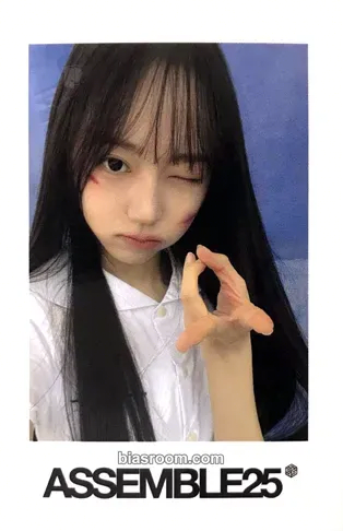 Shion Assemble25 Photocard - tripleS - tripleS K-pop photocard